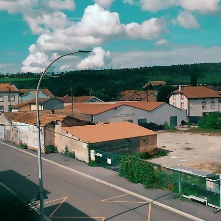Chez Romain, Appartement Proche Commerces Et Centre Ville Avec Wifi Verdun-sur-Meuse Luaran gambar