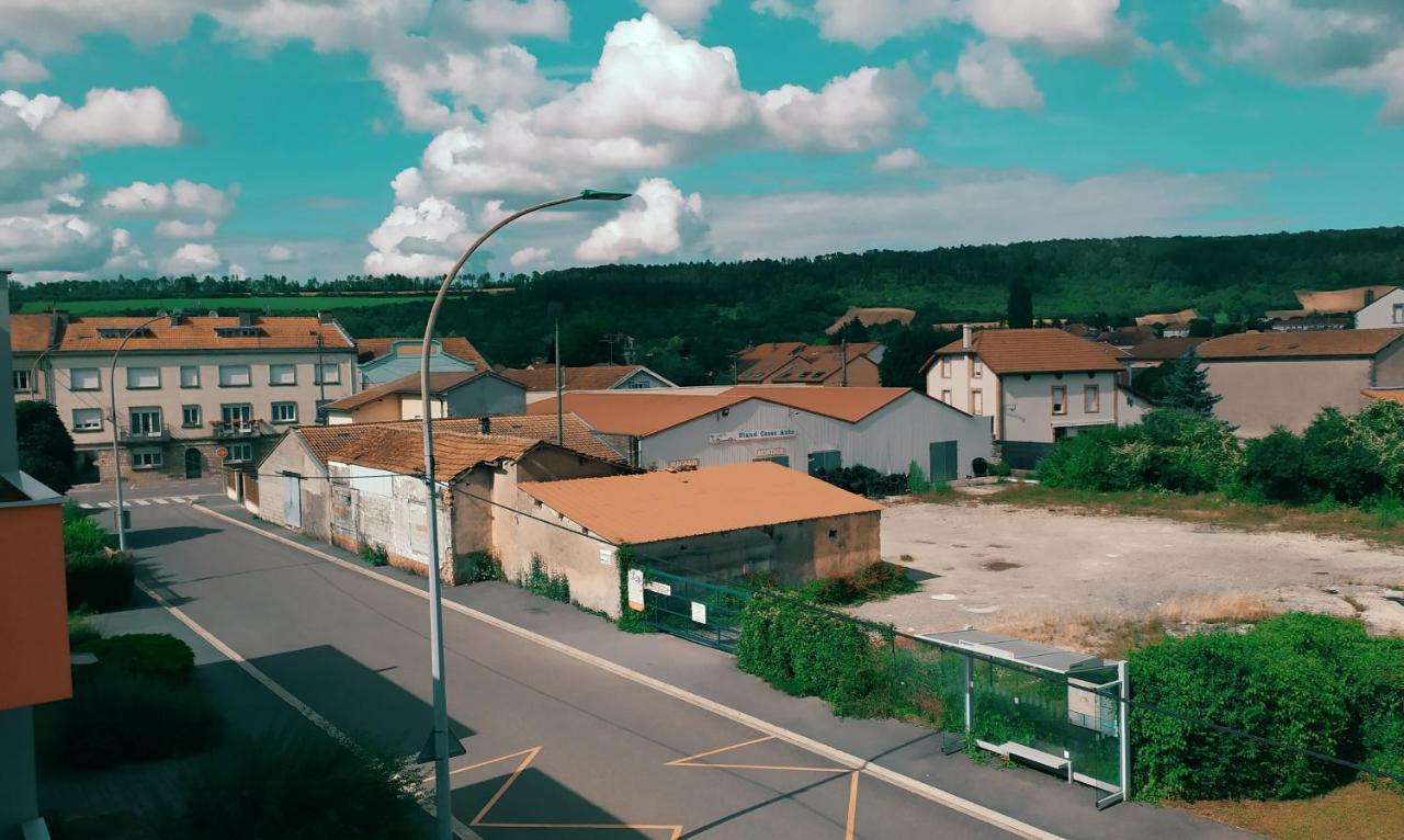 Chez Romain, Appartement Proche Commerces Et Centre Ville Avec Wifi Verdun-sur-Meuse Luaran gambar